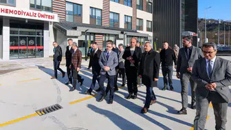 Rize Valisi İhsan Selim Baydaş, Güneysu Tenzile Erdoğan Devlet Hastanesi’nde incelemelerde bulundu