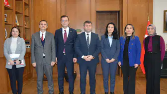 Aile ve Sosyal Hizmetler Heyetinden Yomra Kaymakamı Oğuzhan Ocak’a Ziyaret