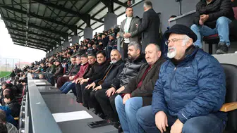 Arsinspor’dan Kritik Galibiyet: Tribünde Protokol Desteği