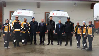 Arhavi’de Bayramda Anlamlı Ziyaretler: Protokolden Kurumlara ve Vatandaşlara Bayramlaşma