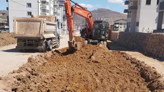 Bayburt Belediyesi Yol ve Kaldırım Çalışmalarını Hız Kesmeden Sürdürüyor