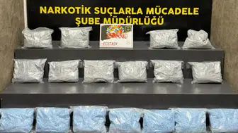 İzmir’de uyuşturucu operasyonu: 101 bin hap ele geçirildi