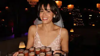 Nişanlısı İbrahim Selim, bekarlık hayatına pembe payetlerle veda etti!