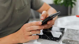 Banka Çalışanı Kılığındaki Dolandırıcılar, 1,5 Milyon Lira İle Kaçtı