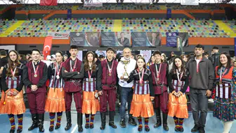 Trabzon Büyükşehir Belediyespor’dan Halk Oyunlarında Çifte Şampiyonluk