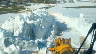 Çat Belediyesi Kırsalda Çalışmalarını Sürdürüyor: Yol, Altyapı ve Temizlik Seferberliği