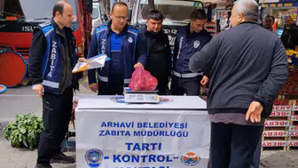 Arhavi Belediyesi Zabıta Ekiplerinden Pazar Yerinde Sıkı Denetim
