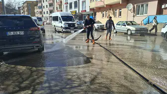 Bayburt Belediyesi'nden Temizlik Seferberliği: Daha Sağlıklı Bir Şehir İçin Çalışmalar Devam Ediyor