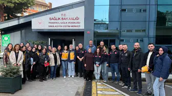 Trabzon’da 112 Personeline Kapsamlı Temel Eğitim: 36 Sağlık Çalışanı Eğitimden Geçti