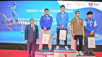 Kars'ta U15 Güreş Türkiye Şampiyonası'nda Madalya Gururuyla Dağıtıldı!