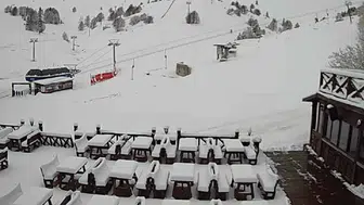 Nisan sonunda Beyaz Cennet'e kış geri döndü: 1 metre kar var