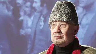 Yalçın Küçük öldü mü, neden öldü? Araştırmacı yazar, akademisyen Yalçın Küçük kimdir?