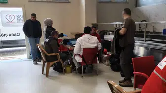 Yusufeli Halitpaşa İlkokulu'nda Kan Bağışı Etkinliği: Toplumsal Dayanışma Güçlendi