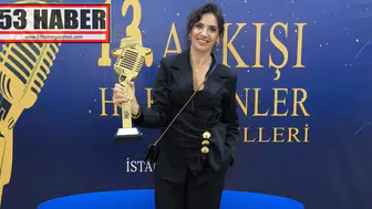 Helin Akyıl, Yılın İş Kadını Ödülünü Güçlü Projeleriyle Kazandı!