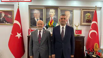 Çarşıbaşı Belediye Başkanı MHP Trabzon İl Başkanlığı’nın Bayramlaşma Programına Katıldı