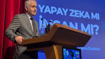 Recep Tayyip Erdoğan Üniversitesinde Yapay Zekâ mı, İnsan mı? Konferansı Düzenlendi