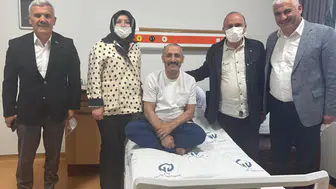 Devlet Sert, Rize Şube Başkanı Mafratoğlu’na hastanede geçmiş olsun ziyaretinde bulundu