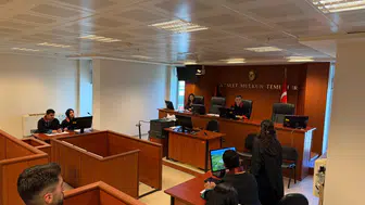 Trabzon’da Hukuk Eğitimine Örnek Proje: Gerçek Mahkeme Salonunda Yargı Simülasyonu Düzenlendi