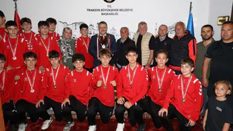 Başkan Genç, U14 Türkiye Şampiyonu Takımı Ağırladı