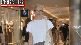 Burcu Esmersoy, İstinyePark'ta Spor Şıklığıyla Dikkatleri Üzerine Çekti!