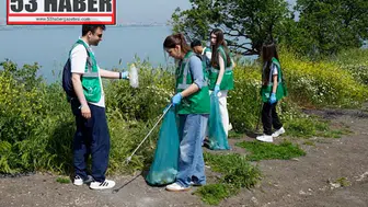 Beylikdüzü'nde Öğrencilerden Çevre Bilinci: Kıyı Temizliği Etkinliği Gerçekleştirildi