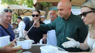 Edremit’te aşure hayırları başladı