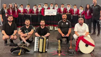 Artvin 08 Spor Kulübü'nden Tarihi Başarı: Türkiye Şampiyonluğu Kupası Artvin'e Geldi