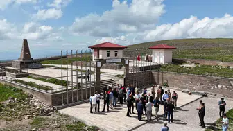 19. Kültür, Sanat ve Bal Festivali Şehitlik Ziyaretiyle Başladı