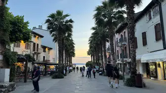 İtalya'nın En Romantik Kasabası: Limon Bahçeleriyle Dolu Bu Büyülü Yer!
