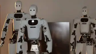 Yapay zeka sanayiye iniyor: Binlerce insansı robot 7/24 "Robot Okulu"nda eğitiliyor!
