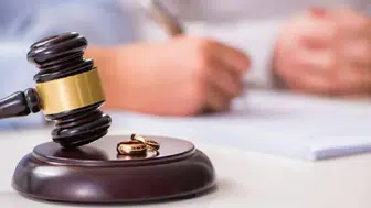 Yargıtay'dan Eşi Sürekli Canlı Konum Paylaşımını İstemek Boşanma Davasında Kusur Olarak Değerlendirildi!