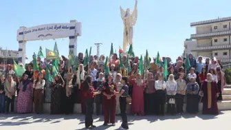Kobanê'de Kadınlardan Rami Yusuf'a Yönelik Protesto Gösterisi