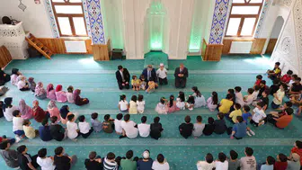 Artvin Valisi Ergün’den Yaz Kur’an Kurslarına Ziyaret