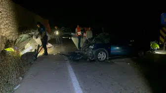 Bursa'da Feci Kaza: İki Araç Çarpıştı, 2 Ölü, 5 Yaralı!