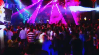 Ankara'da 5 Eğlence Mekanına Uyuşturucu ve Fuhuş Baskını: 18 Kişi Gözaltında!