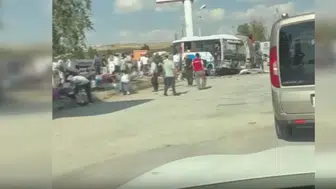 Başkentte Feci Kaza: Midibüs ile Kamyon Çarpıştı, Çok Sayıda Yaralı ve Ölü Var!