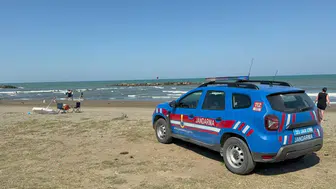 Deniz bir anda kabusa döndü! Kısa aralıklarla 4 kişi akıntıya kapıldı