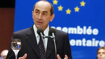 Eski Cumhurbaşkanı ve oğlu gözaltında! Ermenistan'da yolsuzluk operasyonu