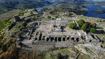 İzmir Seyahat Rehberi: Bergama Akropolü'nde Mutlaka Ziyaret Edilmesi Gereken Noktalar!