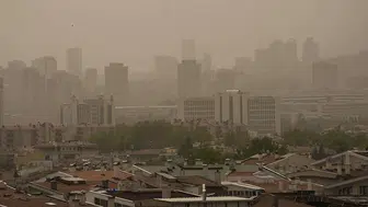 Meteorolojiden İki Büyük Uyarı: Sıcaklıklar Düşmüyor, Üstüne Toz Taşınımı Bekleniyor!