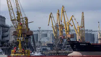 Rusya, Odessa Limanı'ndaki Yakıt ve Yağ Tesislerini Hedef Aldı