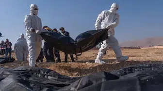 Suriye'nin Deyrizor Bölgesinde İki Yeni Toplu Mezar Ortaya Çıktı