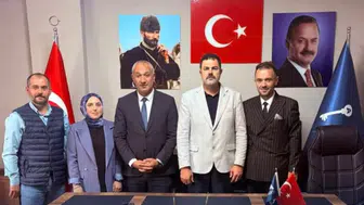 Anahtar Parti Ardeşen İlçe Başkanlığı’nda MHP Heyeti Ağırlandı