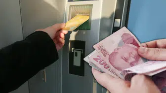 4 banka duyurdu: Faizsiz kredi araştıran baksın! Anında hesapta...