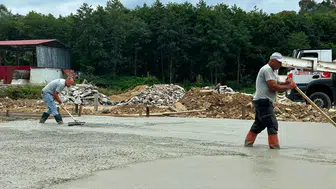 Arsin’de Fen İşleri Müdürlüğü Ekipleri Çalışmalarını Sürdürüyor