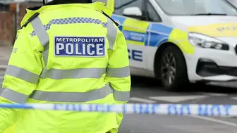 Londra metrosunda gerçekleşen saldırıda ağır yaralanan kişi yaşamını yitirdi