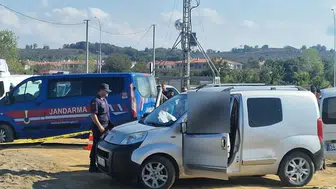 Sakarya'da gizemli ölüm: Muhtar aracında başından vurulmuş halde bulundu