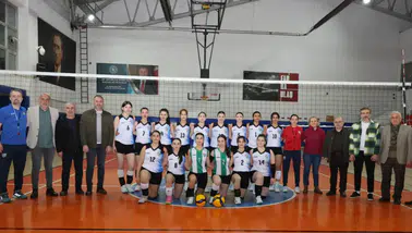 Artvinspor, kadın ve erkek bölgesel voleybol ligine hazırlanıyor