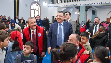 Trabzon Büyükşehir Belediye Başkanı Ahmet Metin Genç, Vakfıkebir’de Gönüllere Dokundu