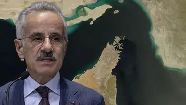 Hürmüz Boğazı’nda 15 Türk Gemisi Var: Bakan Uraloğlu’ndan Açıklama